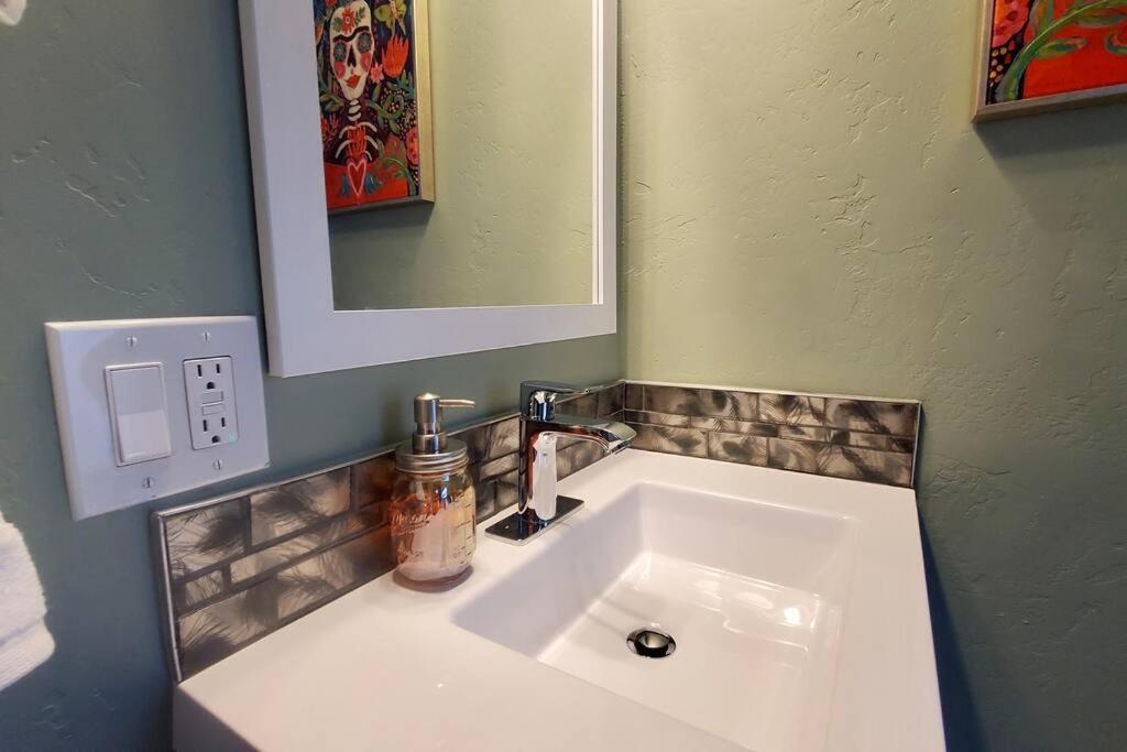 Charming And Cozy Studio Gaslamp! Perfectly Located In San Diego Downtown! Appartamento Esterno foto